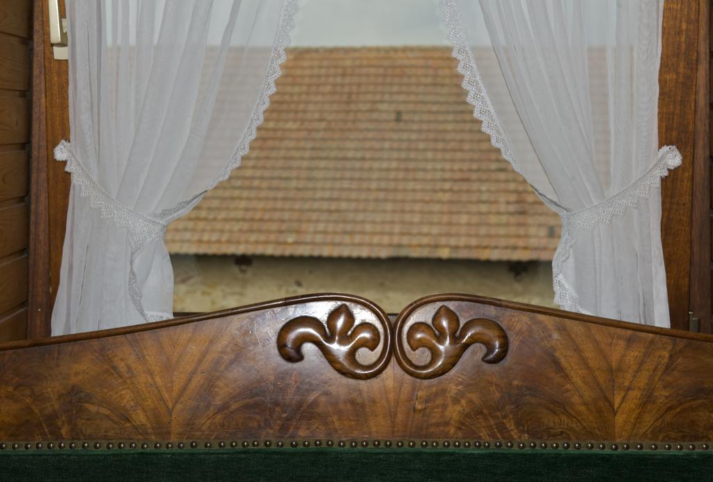 Gasthof Zum Kreuz Neuenburg am Rhein Habitación foto